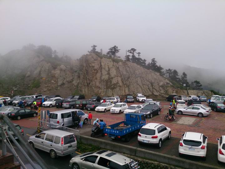 騎車一年多後……我還是不自量力去挑戰武嶺