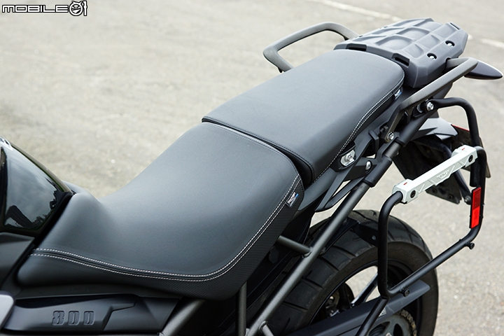 英式多功能悍虎 Triumph Tiger 800 XRx