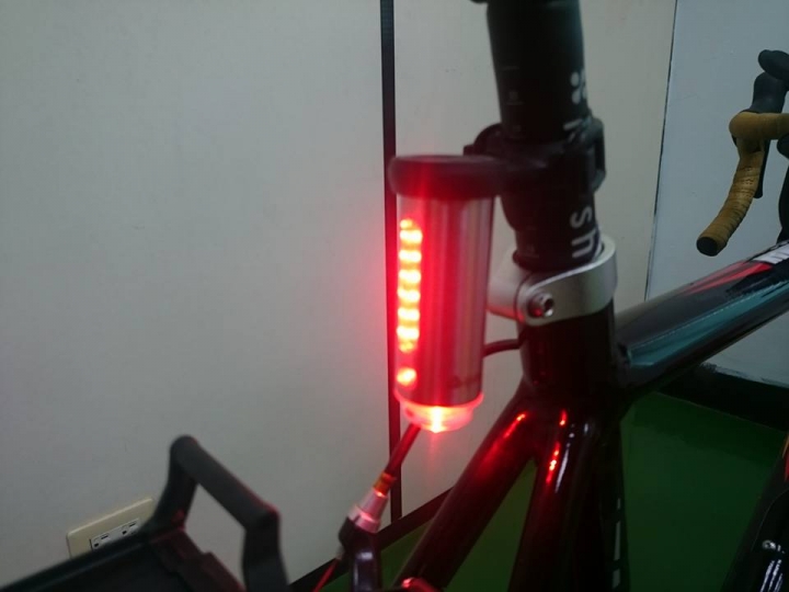 公路車<->三鐵車 轉換,9速變速10速大盤混搭。 56/39t 大盤(17齒差)。改裝和配件經驗分享