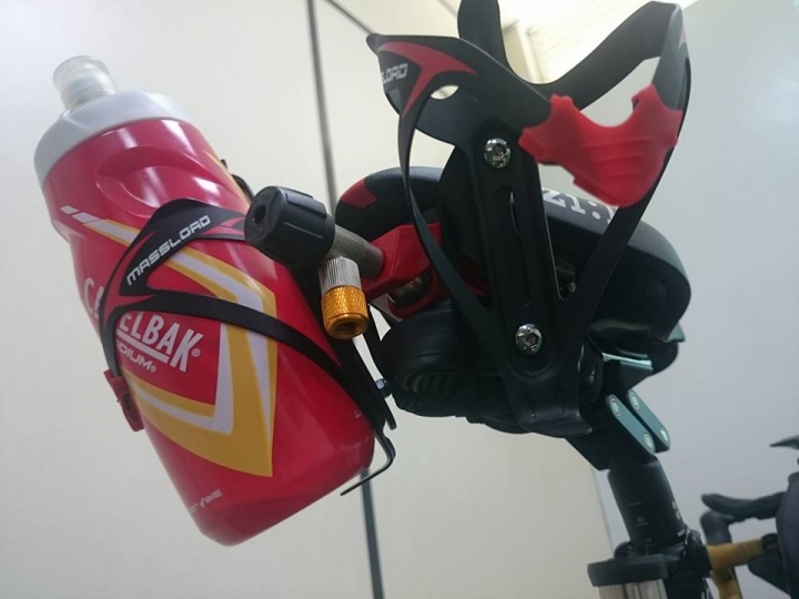 公路車<->三鐵車 轉換,9速變速10速大盤混搭。 56/39t 大盤(17齒差)。改裝和配件經驗分享