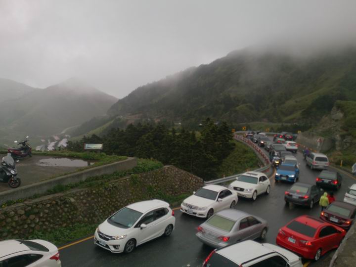 騎車一年多後……我還是不自量力去挑戰武嶺