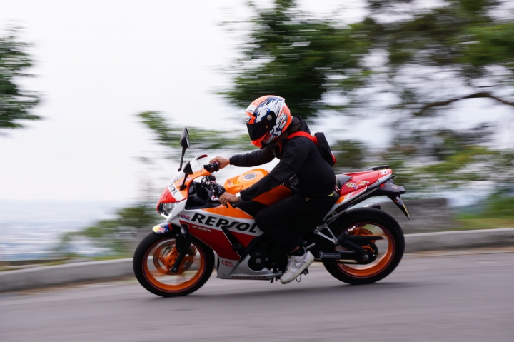 CBR300r 力豹仕 不專業開箱