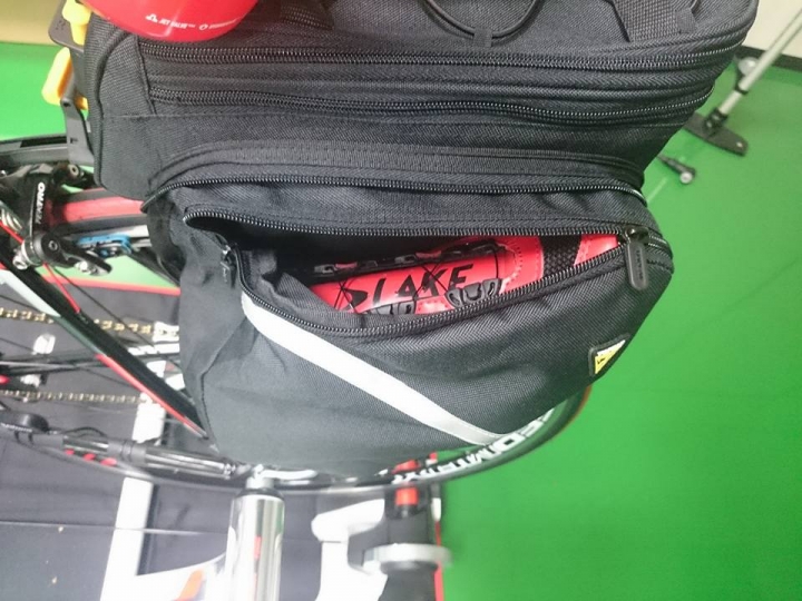 公路車<->三鐵車 轉換,9速變速10速大盤混搭。 56/39t 大盤(17齒差)。改裝和配件經驗分享