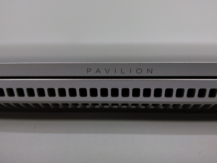 【新兵報到】HP Pavilion 15-bc024TX 輕薄電競筆電 首發開箱