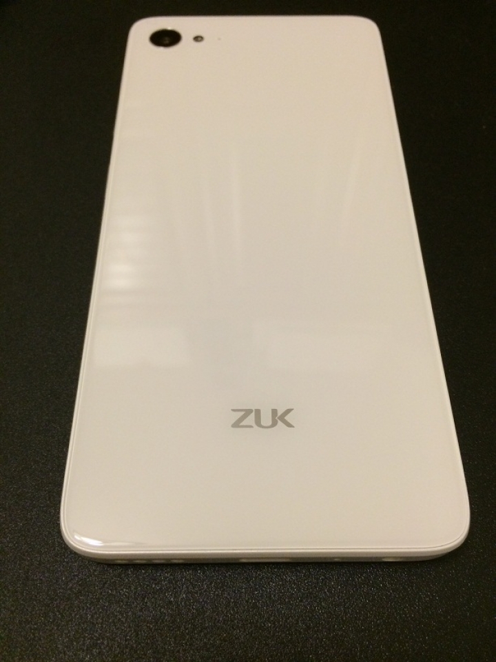 【開箱】小螢幕真旗艦 ZUK Z2 白色版(多圖、文也多)