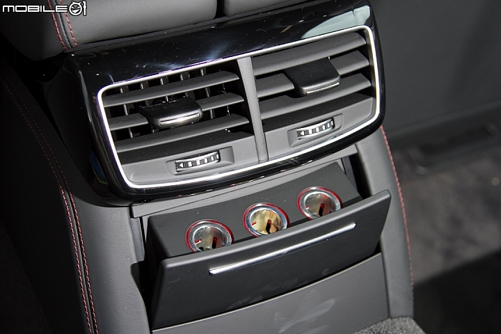 低調的強悍 Audi S8 Plus