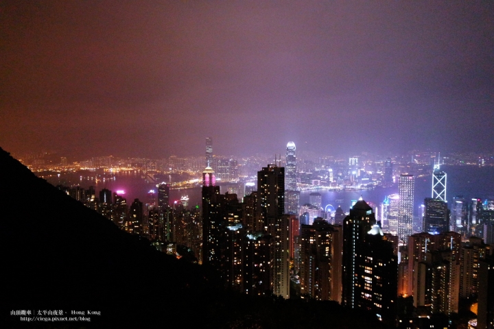 【香港│太平山】山頂纜車與太平山夜景✈票選世界四大夜景之一、近距離俯瞰香港│山頂纜車、巴士與計程車交通攻略懶人包