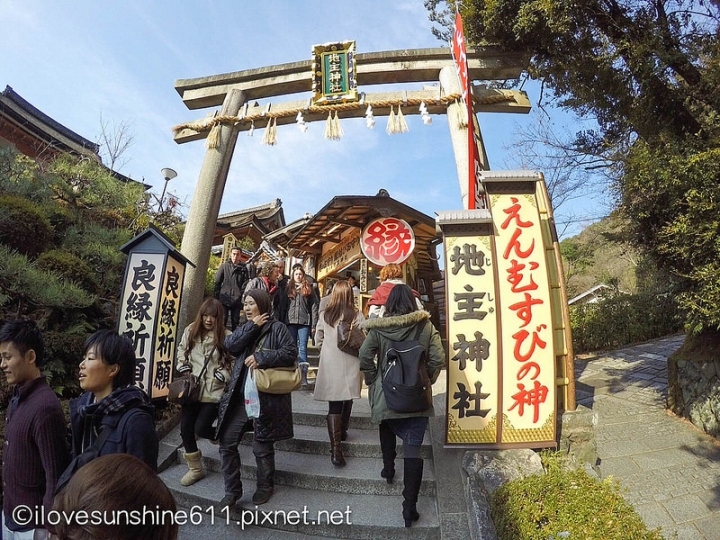 大阪四天三夜行硬要衝京都:清水寺+花見小路+岡本和服體驗分享