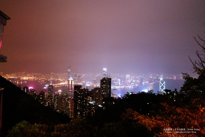 【香港│太平山】山頂纜車與太平山夜景✈票選世界四大夜景之一、近距離俯瞰香港│山頂纜車、巴士與計程車交通攻略懶人包