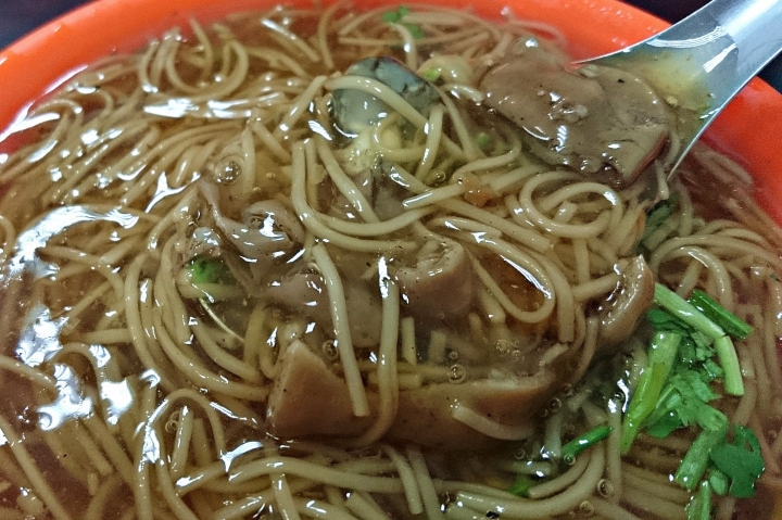 【古早味大腸蚵仔麵線】不會不好吃