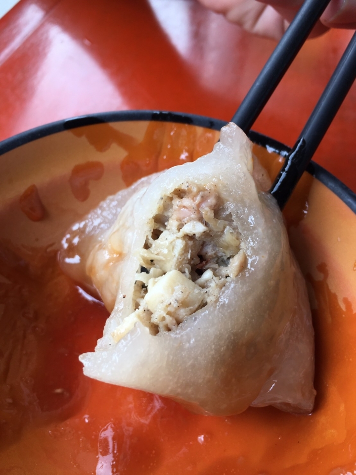 【美食。食記】雲林 西螺 三角大水餃 像肉圓結果是水晶餃 外皮微彈 內餡略軟