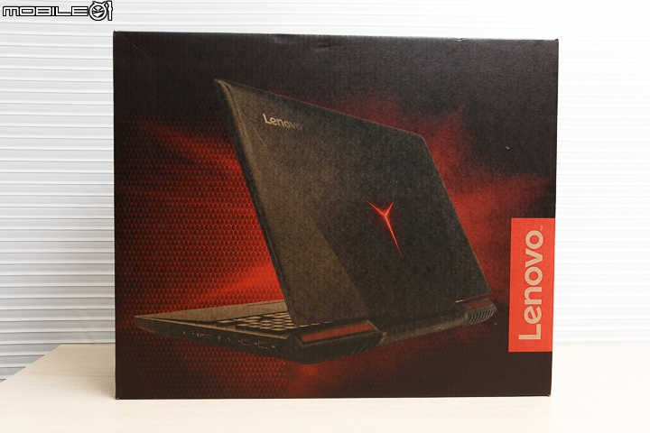 具備單鍵超頻與多彩機械鍵盤的 Lenovo IdeaPad Y900