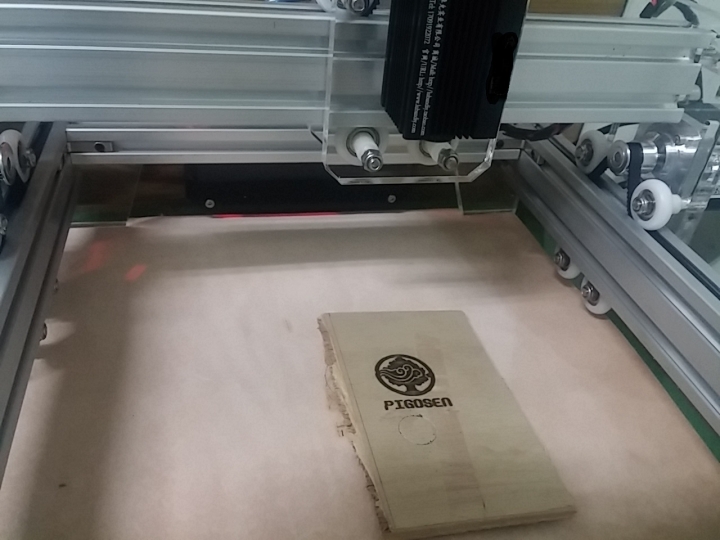 DIY組裝小功率桌上雷射雕刻機(圖多)