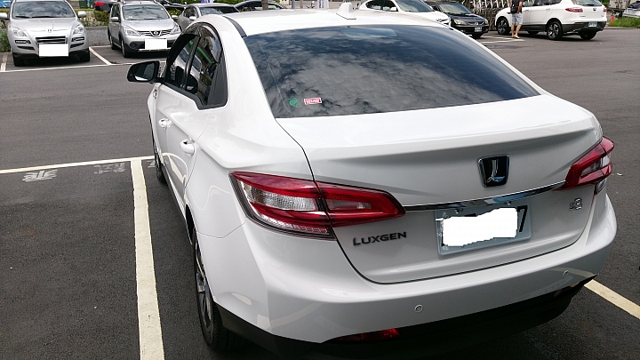 201606/30 Luxgen S3–旗艦白交車小開箱