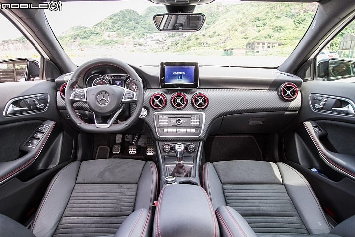 身份限量 錯過不再 Mercedes-Benz A250 Sport 6MT
