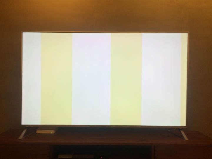Panasonic TH-65DX700W 貨到開箱 簡易分享