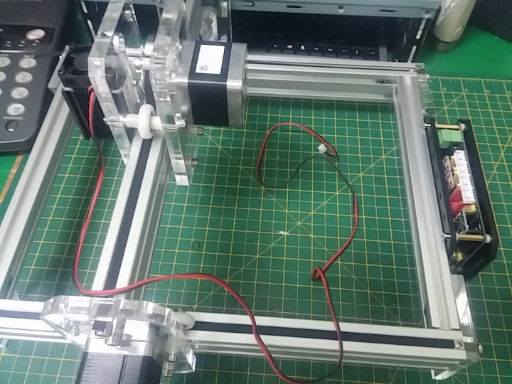 DIY組裝小功率桌上雷射雕刻機(圖多)