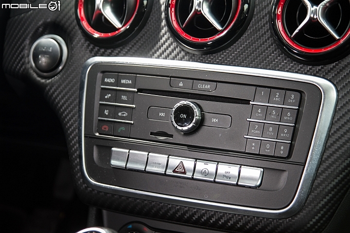 身份限量 錯過不再 Mercedes-Benz A250 Sport 6MT
