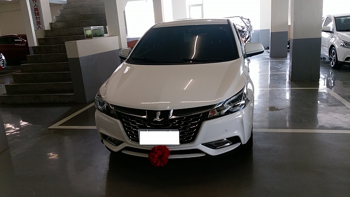 201606/30 Luxgen S3–旗艦白交車小開箱