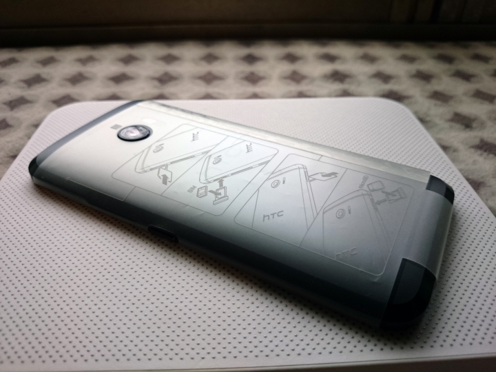 HTC 10 64G 暮光灰開箱