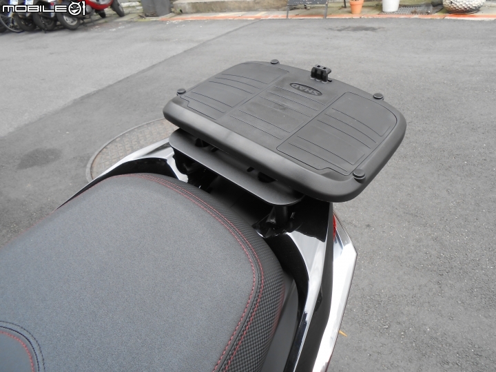GTS 300i ABS sport 消光黑之不專業開箱 (文多圖多,傷眼請見諒)