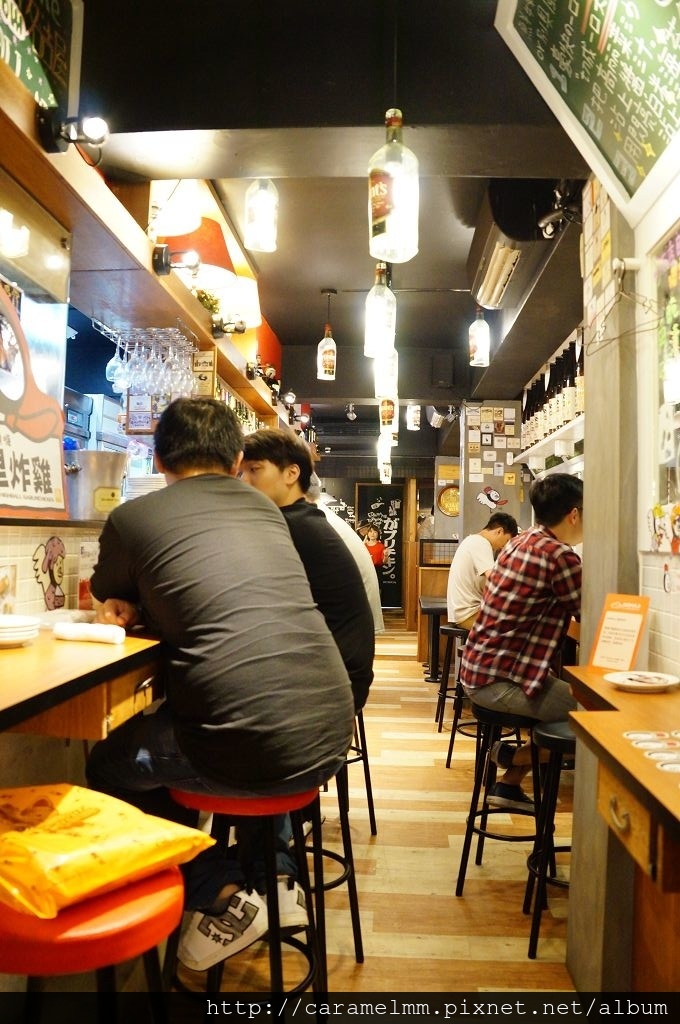 【台北大安】卡布里炸雞 大大大滿足套餐 必點推薦 多樣菜點一次滿足 不僅超值也優質!香酥薄脆粉衣搭配大噴汁炸雞 吮指回味啊!東區/大安路/忠孝復興捷運
