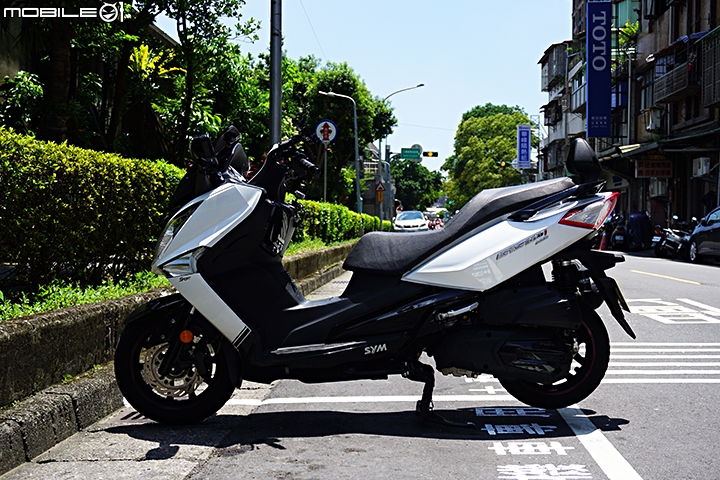 重機停車看這邊!臺北市試辦新式大型重機專用停車格相關資訊一覽