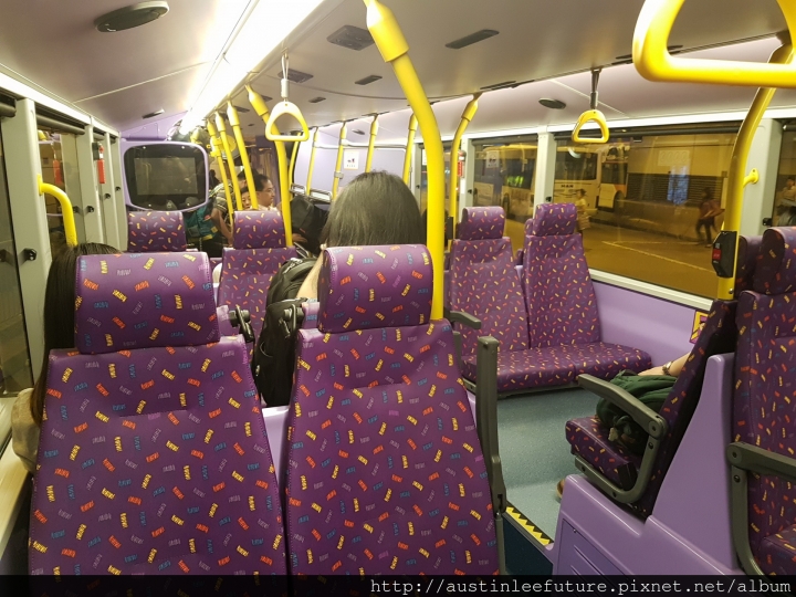 香港 港鐵東涌站與S1線公車