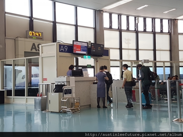 香港一日遊-華航777台北→香港