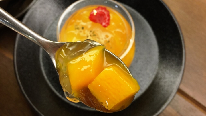 ㊝ 台北市東門站✰8%食尚信義✰再訪初夏芒果香甜果凍,栗子蛋糕捲簡單好吃
