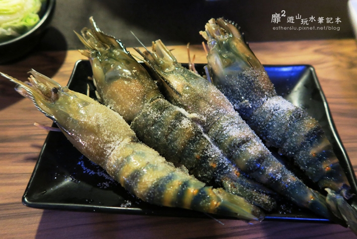 土城~燒肉眾 精緻炭火燒肉吃到飽(土城店)