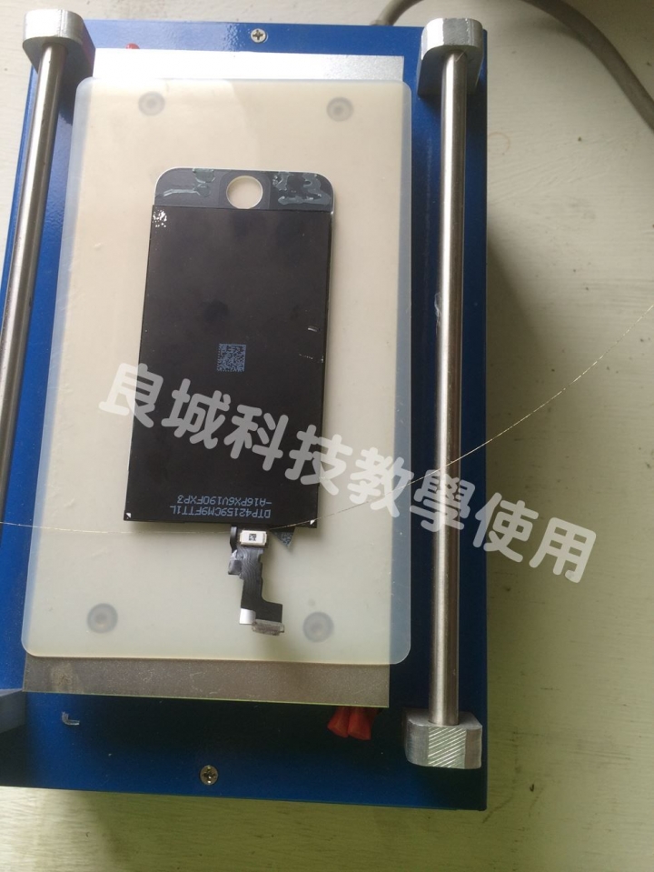 I Phone 5S 五馬分屍(不專業維修分享)