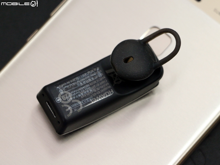 一秒切換藍牙耳機/智慧手環 HUAWEI TalkBand B3試用