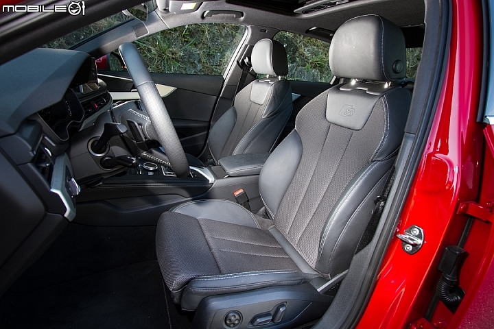 盡顯成熟魅力 Audi A4 45 TFSI quattro