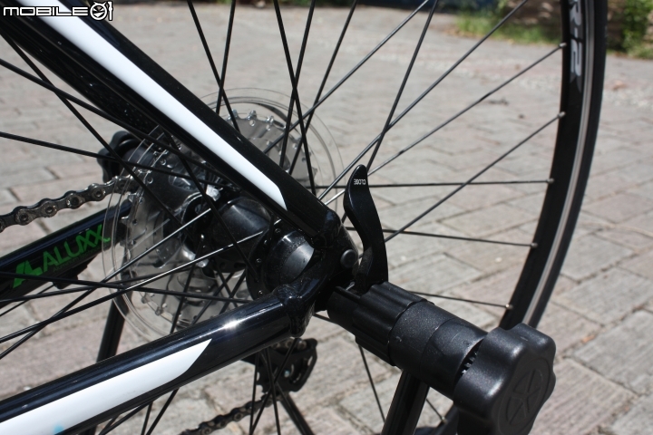 2017 GIANT Contend 1 黑/白 開箱分享