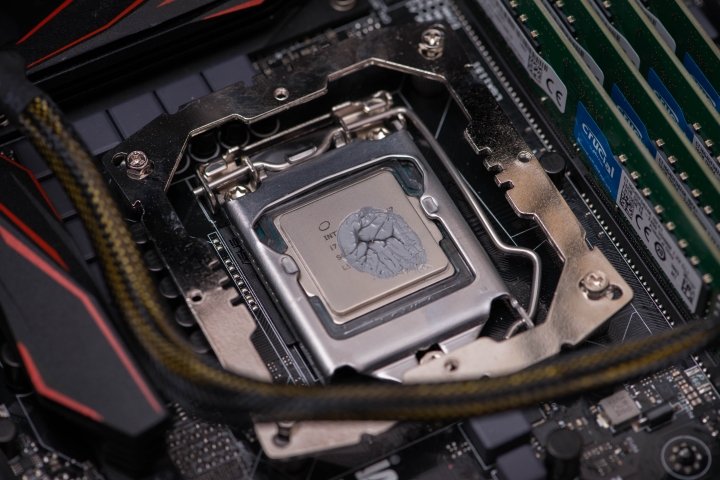 ib-e extreme i7-6700K ASUS z170 pro gaming 安裝問題