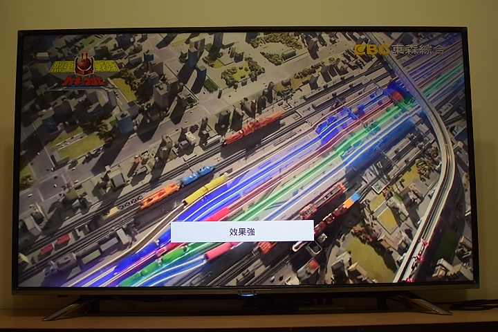 UHD disc player 與 BenQ 50IZ7500 絕妙搭配體驗 4K 完美呈現