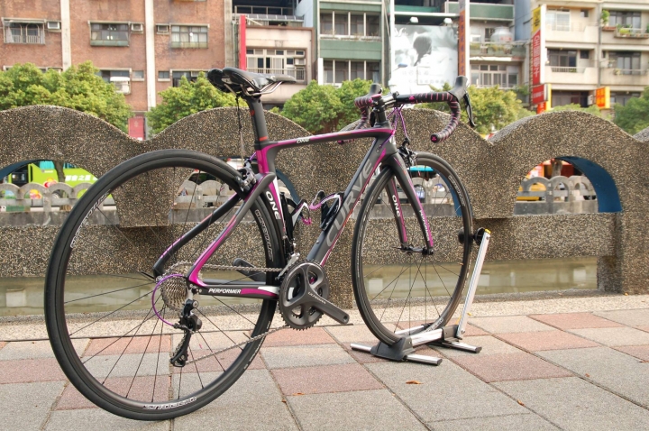 PERFORMER CURVE (ONLY) ONE 105 全球唯一塗裝開箱文