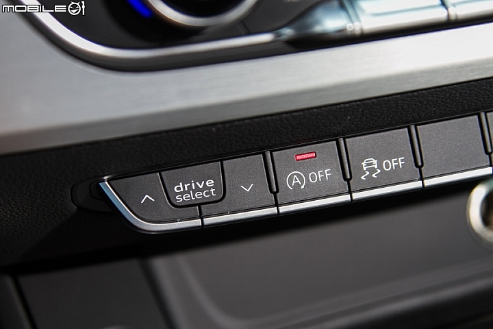 盡顯成熟魅力 Audi A4 45 TFSI quattro