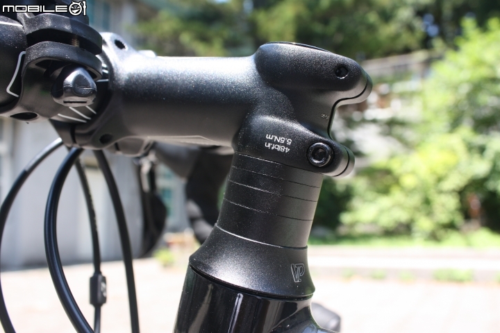 2017 GIANT Contend 1 黑/白 開箱分享