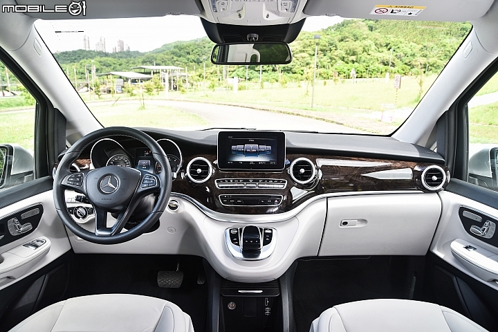 新勢力來襲 Mercedes-Benz V250d Avantgarde