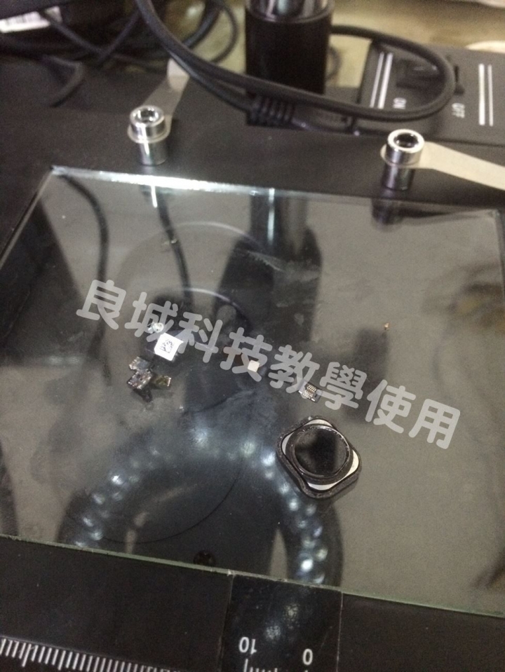 I Phone 5S 五馬分屍(不專業維修分享)
