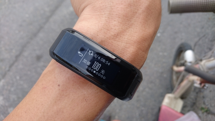 【試用】完美融入"心"生活 | Garmin vívosmart® HR(一卡通版)