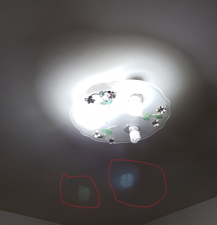 S7 主鏡頭拍照出現倒影,這樣是正常的嗎?
