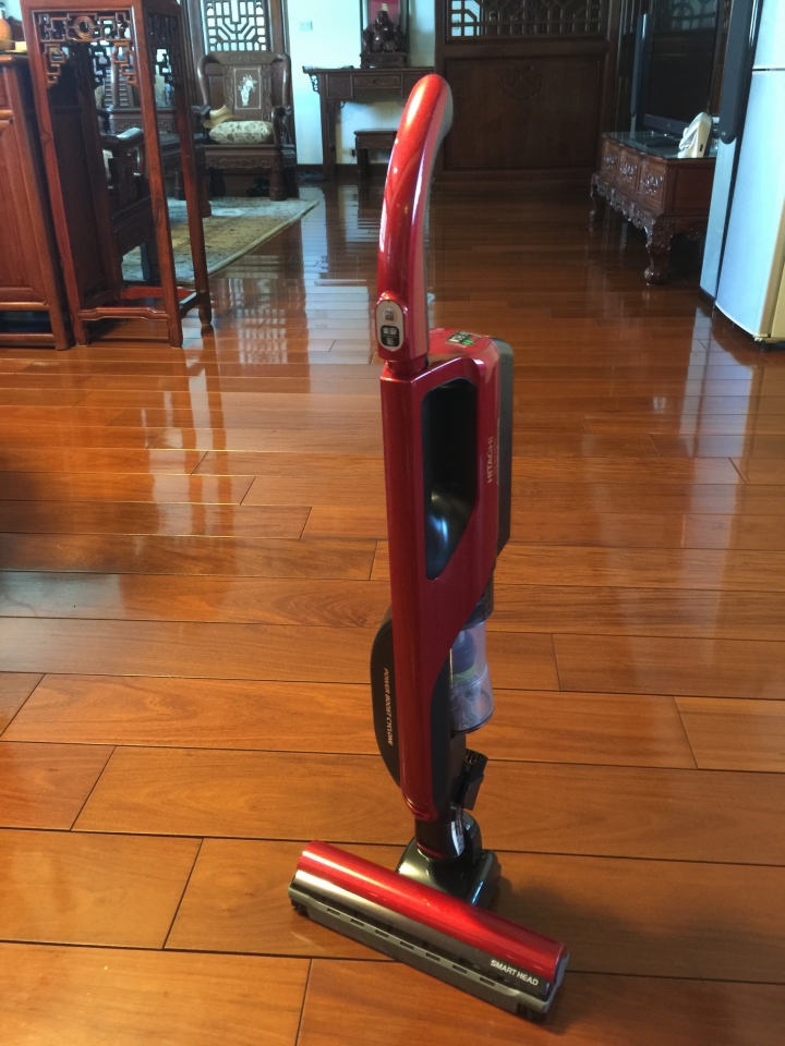 手持式吸塵器Hitachi VS Dyson 心得比較