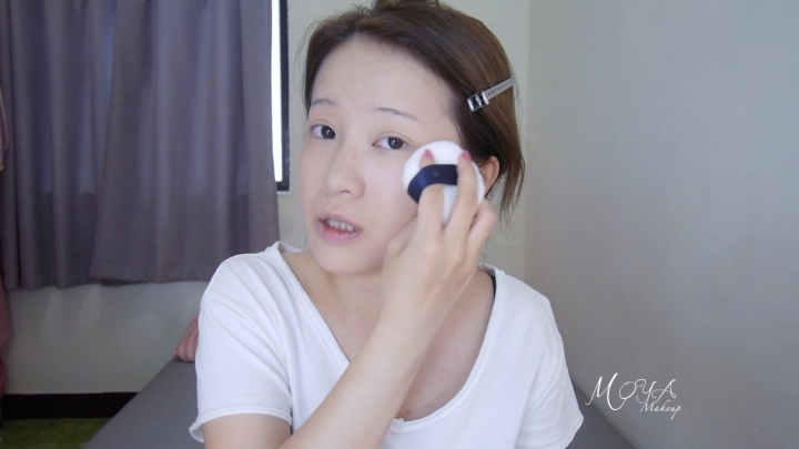 IU風無辜垂眼清雅妝