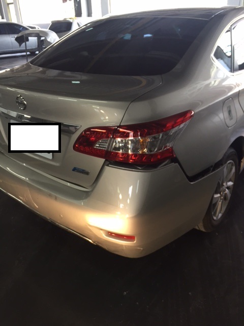 剛牽不到1000KM的Nissan SUPER SENTRA 在國道上被追撞