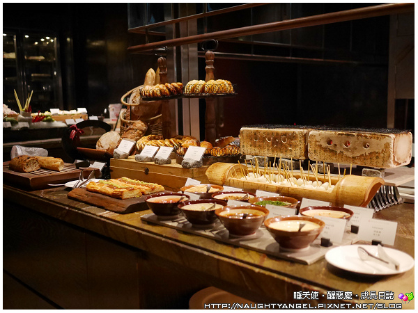 台北首屈一指極品美饌~法式燒烤、帝王龍蝦、頂級澎湃半自助Buffet