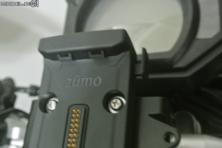 BWSR 升級 GARMIN zūmo 590 防水重機導航