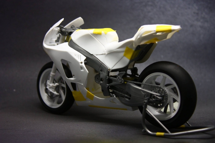 TAMIYA 1/12 REPSOLRC213V '14 MM93